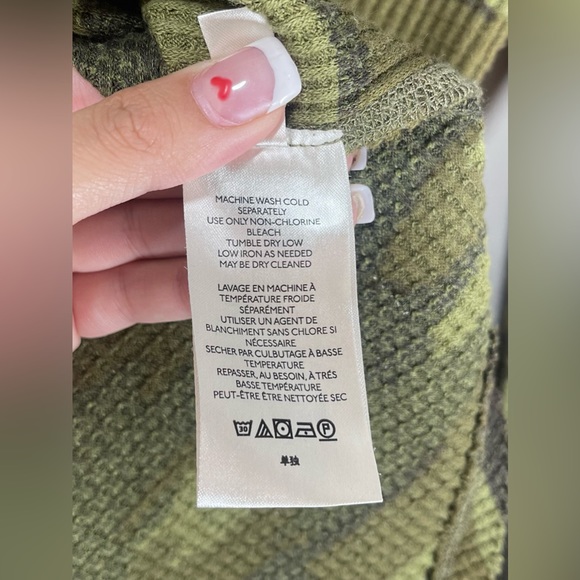 Free People Everest Camo Henley Print Button Snap Long Sleeve Shirt Size Medium - Picture 13 of 16